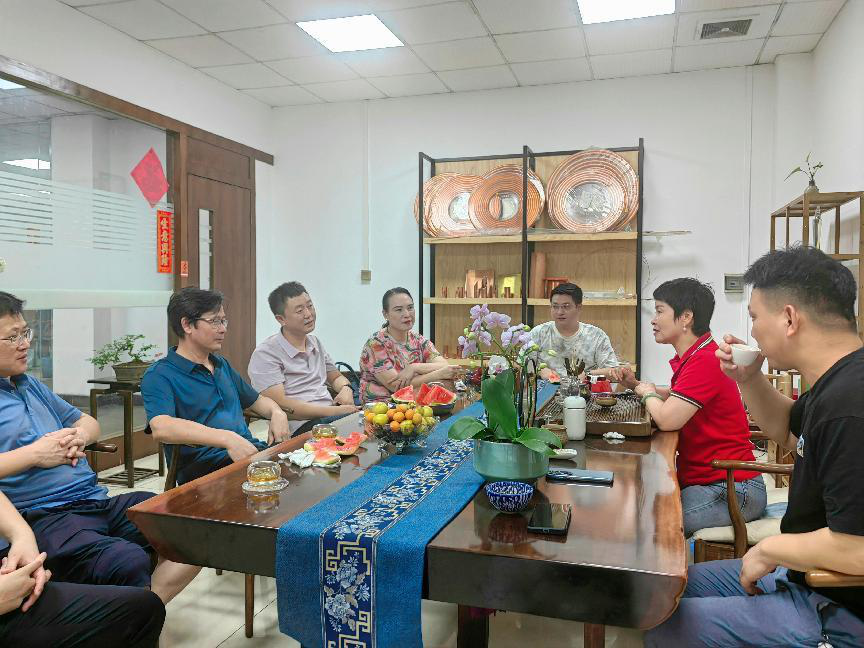 江铜领导观摩考察我司锋源铜业有限公司愿共谋合作发展新篇章